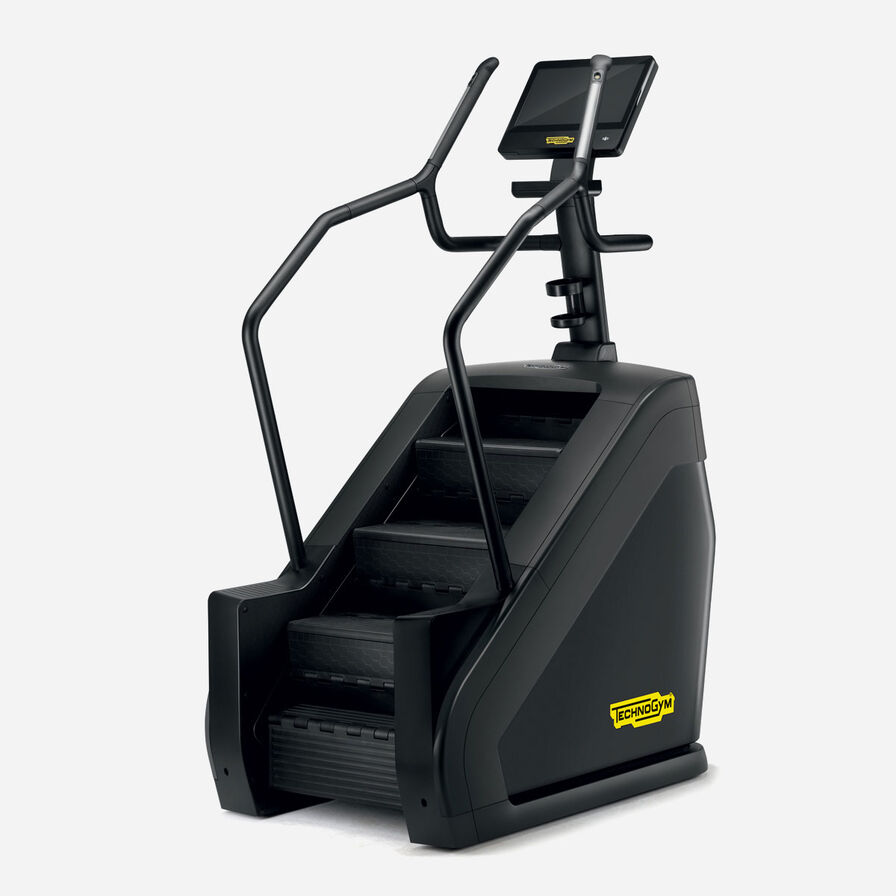 Тренажер-лестница Technogym Excite Climb LIVE 900